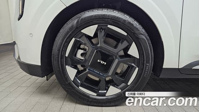 Kia Carnival 2024 — Şəkil 5/20