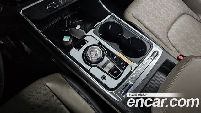 Kia Carnival 2024 — Şəkil 9/20