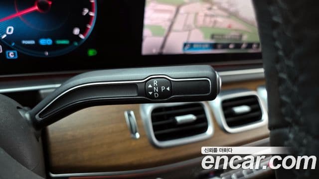 Mercedes-Benz GLE-Class 2020 — Фото 9/20