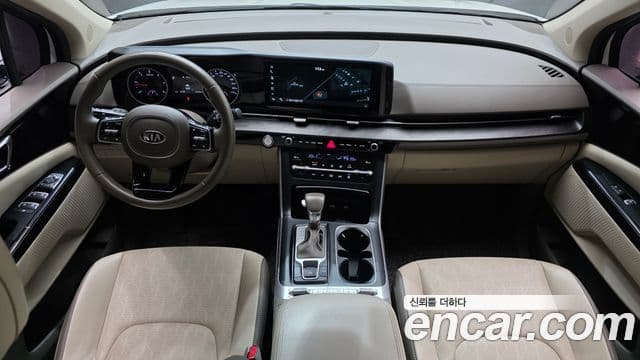 Kia Carnival 2020 — фото 7 из 20