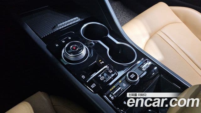 Kia K5 2022 — ფოტო 9/20