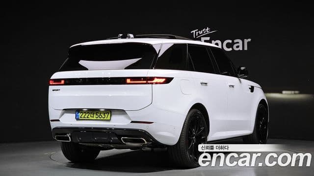 Land Rover Range Rover Sport 2025 — Фото 2/20