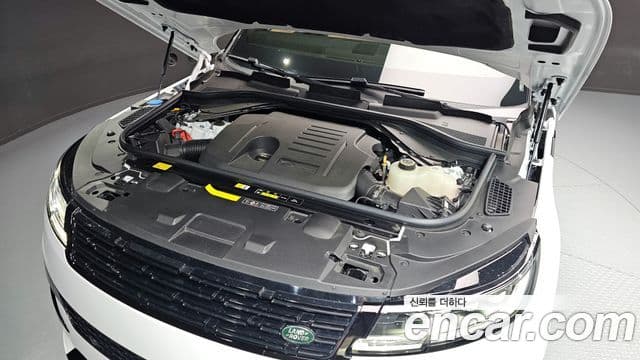 Land Rover Range Rover Sport 2025 — Фото 6/20