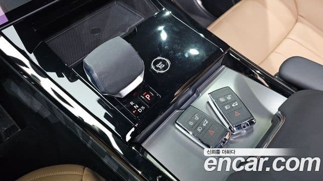Land Rover Range Rover Sport 2025 — Фото 9/20