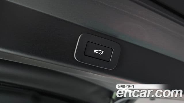 Land Rover Range Rover Sport 2025 — Фото 19/20