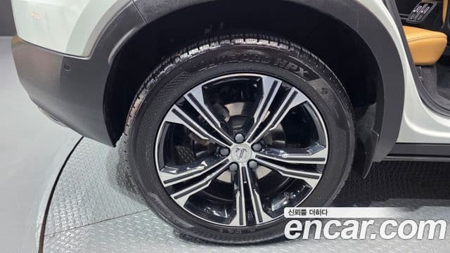 Volvo XC40 2020 — Şəkil 5/20