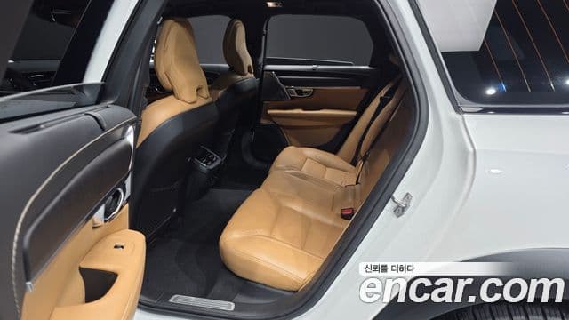 Volvo V90 Cross Country 2019 — Şəkil 12/20