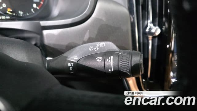 Volvo V90 Cross Country 2019 — Şəkil 19/20