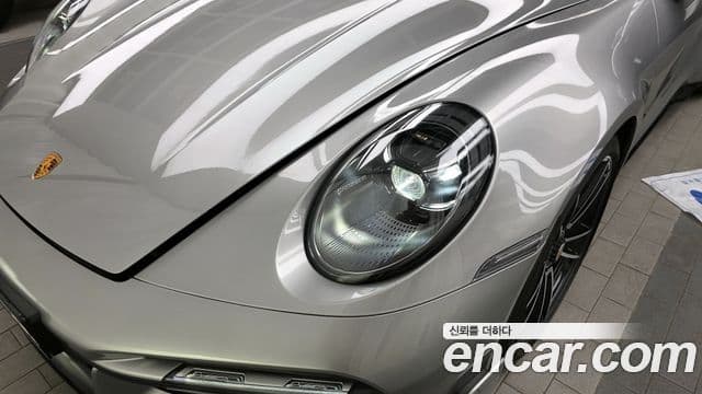 Porsche 911 2022 — Photo 38/41