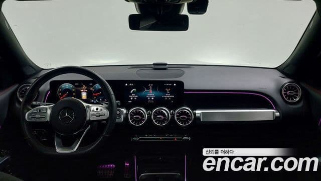 Mercedes-Benz GLB-Class 2021 — Photo 1/20