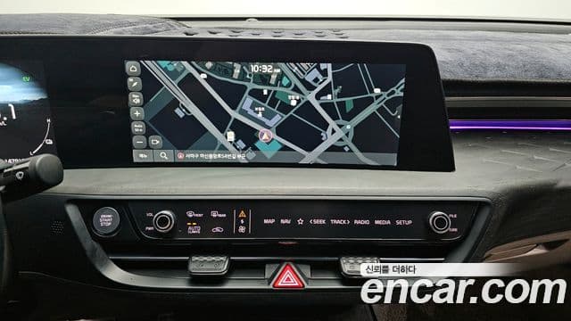 Kia K8 2021 — Şəkil 14/20