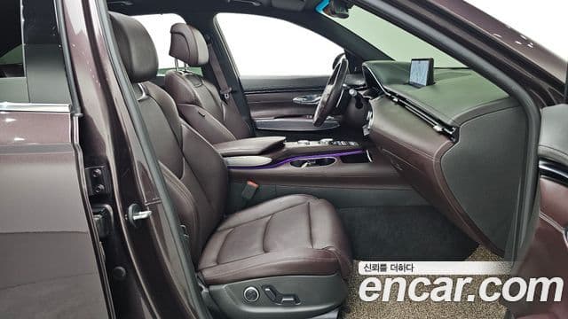 Genesis GV70 2022 — ფოტო 12/20