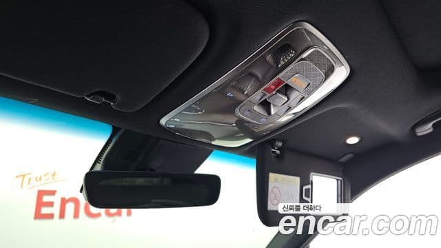 Genesis GV70 2022 — ფოტო 18/20