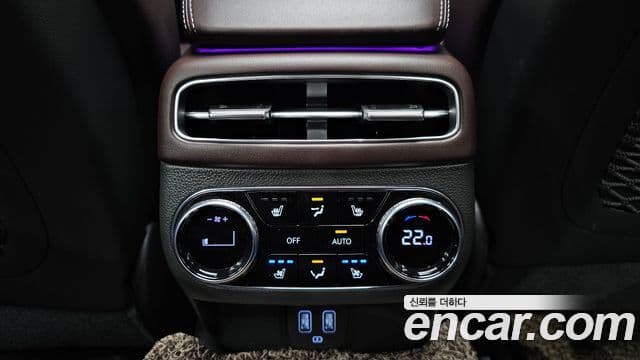 Genesis GV70 2022 — ფოტო 20/20