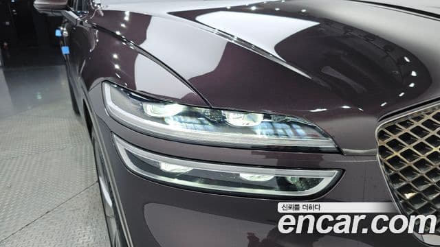 Genesis GV70 2022 — Şəkil 2/25