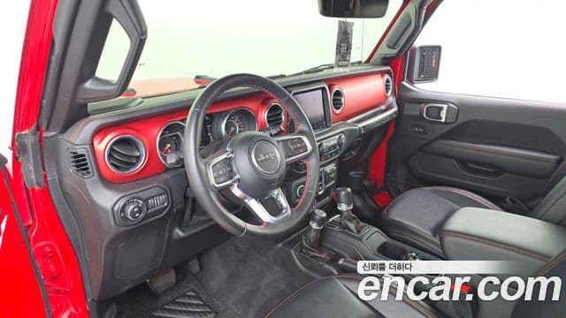 Jeep Wrangler 2021 — Şəkil 10/20