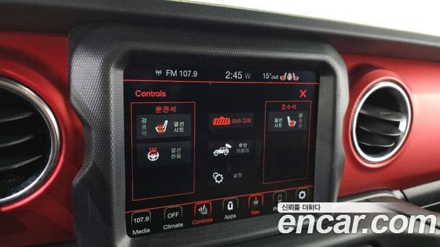 Jeep Wrangler 2021 — ფოტო 5/34