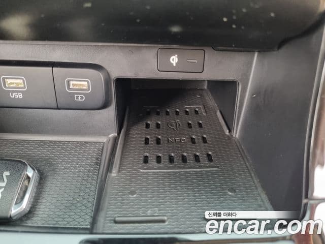 Kia Carnival 2023 — Şəkil 15/20
