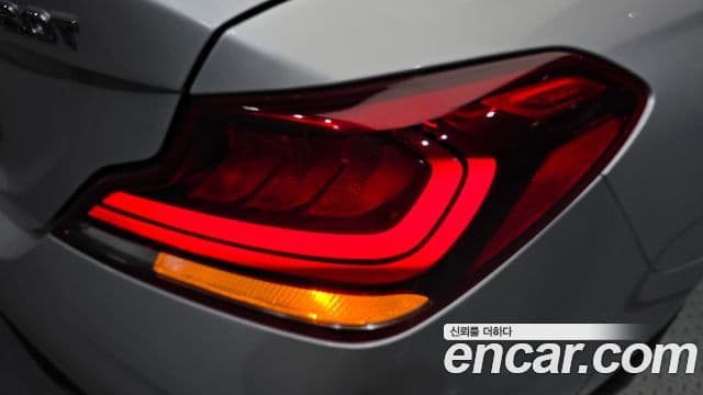 Genesis G70 2018 — Şəkil 27/31