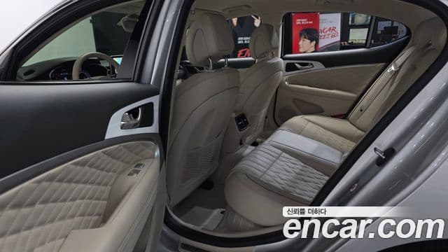 Genesis G70 2018 — Şəkil 19/31