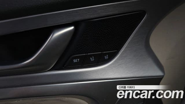 Genesis G70 2018 — Şəkil 16/31