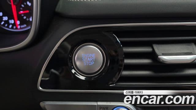 Genesis G70 2018 — Şəkil 12/31