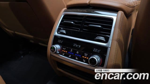 BMW 7 Series 2021 — Şəkil 19/20