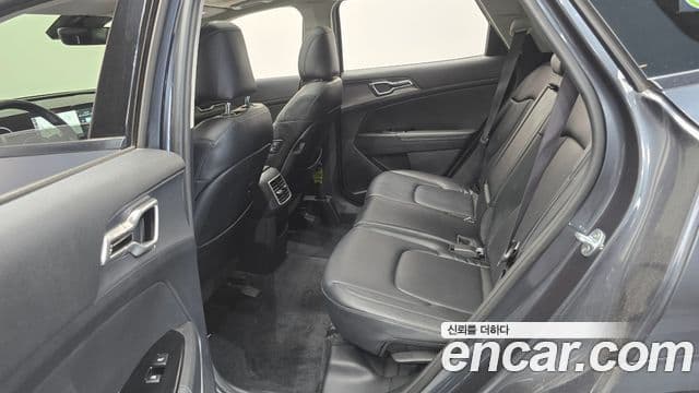 Kia Sportage 2021 — Фото 11/20
