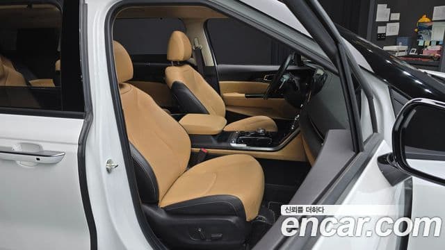 Kia Carnival 2020 — Şəkil 12/20