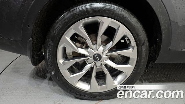 Kia Sorento 2020 — ფოტო 5/20