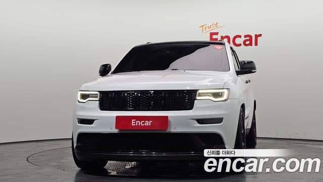 Jeep Grand Cherokee 2021 — ფოტო 3/20