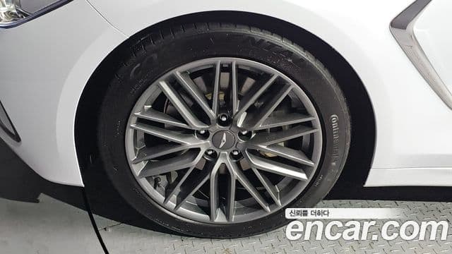 Genesis G70 2018 — ფოტო 5/20