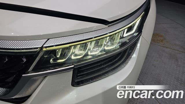 Kia Seltos 2020 — ფოტო 21/30