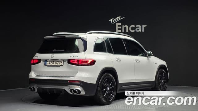 Mercedes-Benz GLB-Class 2021 — Şəkil 2/20