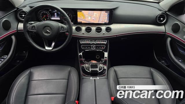 Mercedes-Benz E-Class 2018 — Şəkil 7/20