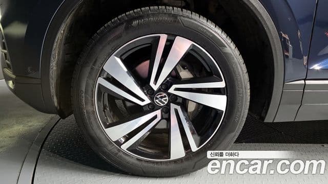 Volkswagen Touareg 2023 — Şəkil 5/20