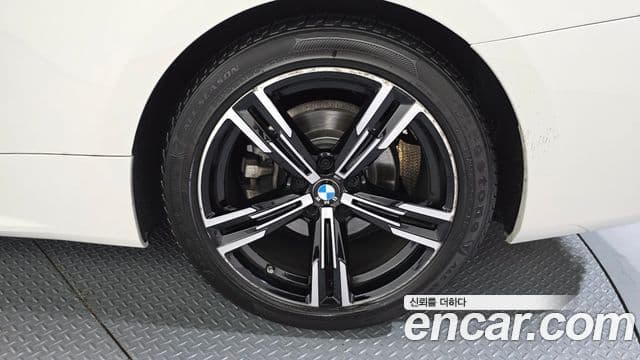BMW 4 Series 2022 — Şəkil 19/31