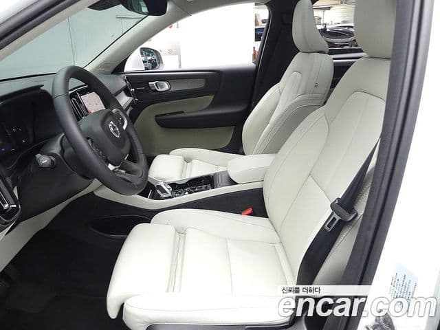 Volvo XC40 2024 — Şəkil 18/20