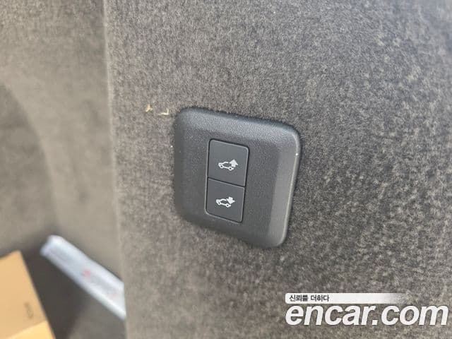 Land Rover Range Rover Sport 2019 — ფოტო 17/19