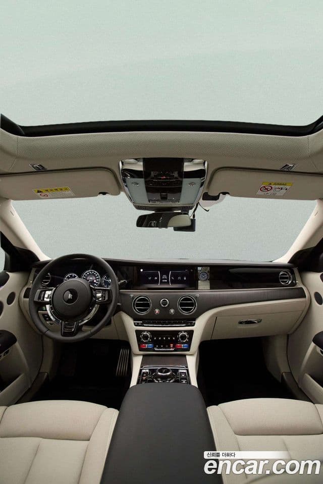 Rolls-Royce Ghost 2021 — Şəkil 10/18
