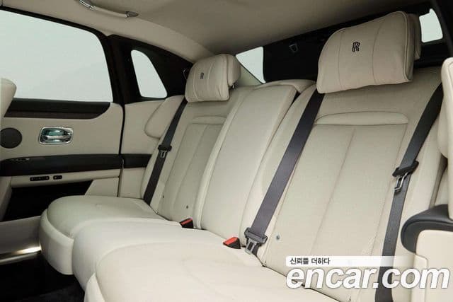 Rolls-Royce Ghost 2021 — Şəkil 18/18