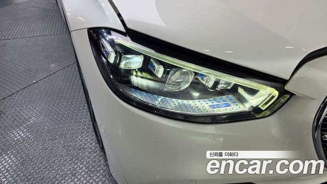 Mercedes-Benz S-Class 2022 — Photo 31/41
