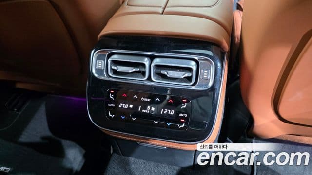 Mercedes-Benz S-Class 2022 — Photo 27/41