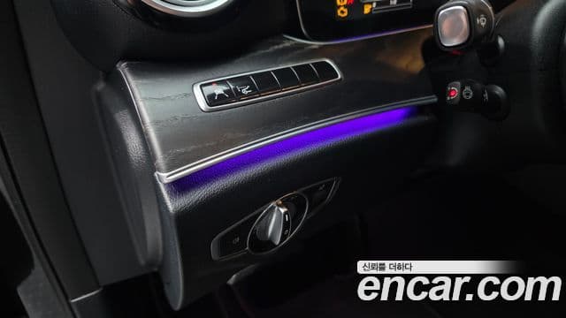 Mercedes-Benz E-Class 2019 — Şəkil 19/20