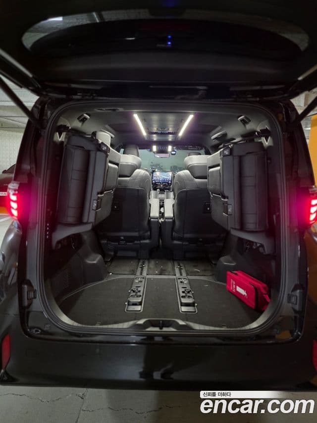 Toyota Alphard 2024 — Şəkil 12/14
