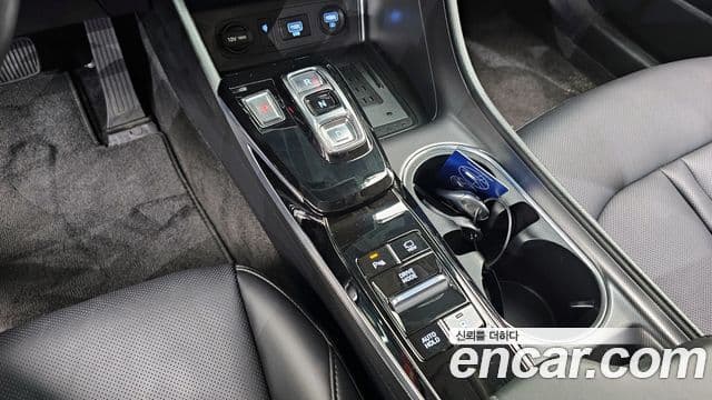 Hyundai Sonata 2020 — ფოტო 9/20