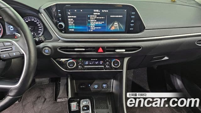 Hyundai Sonata 2020 — ფოტო 14/20
