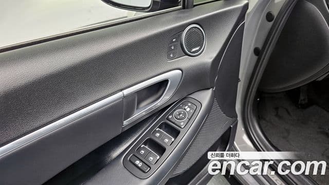 Hyundai Sonata 2020 — ფოტო 17/20