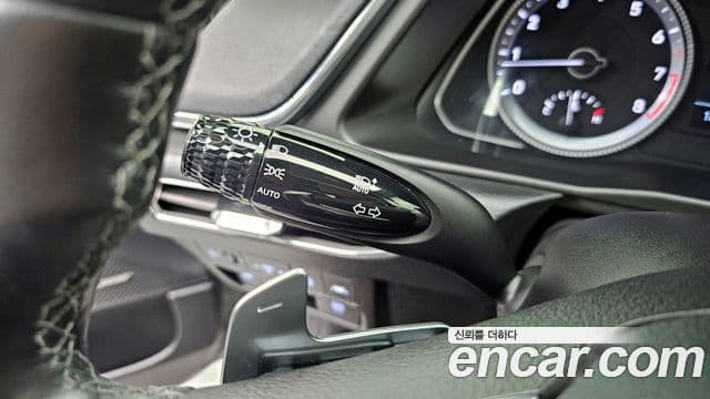 Hyundai Sonata 2020 — ფოტო 18/20