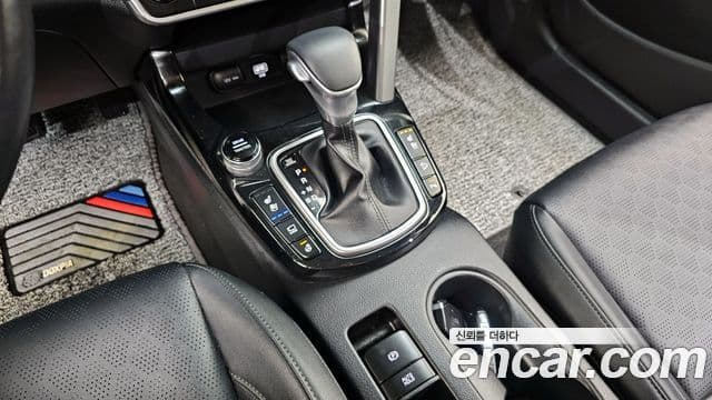 Kia Seltos 2020 — фото 9 из 20